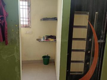 1 RK Independent House in Karapakkam for rent Chennai. The reference number is 18402249