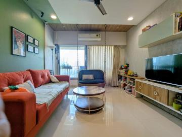 House to rent in Chaphekar Road - Balcony