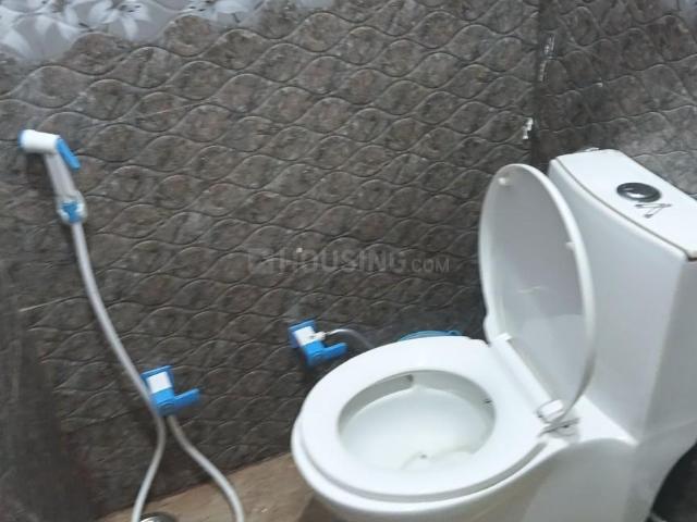 1 RK Independent House in Rakabganj for rent Agra. The reference number is 21048150