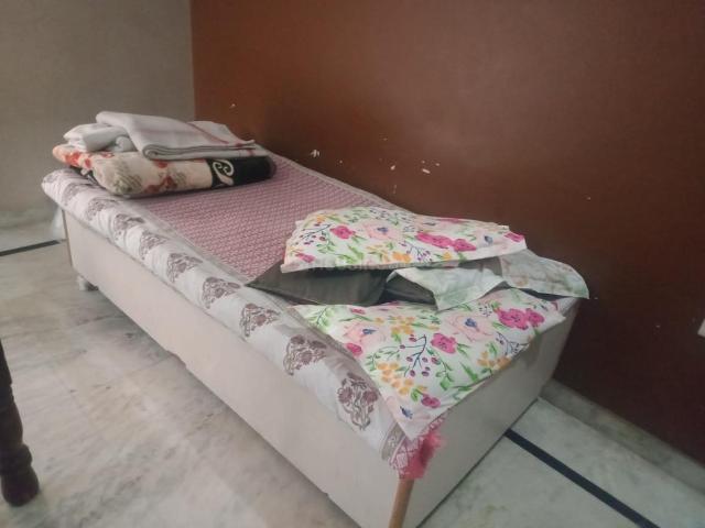 1 RK Independent House in RHO I for rent Greater Noida. The reference number is 21206480