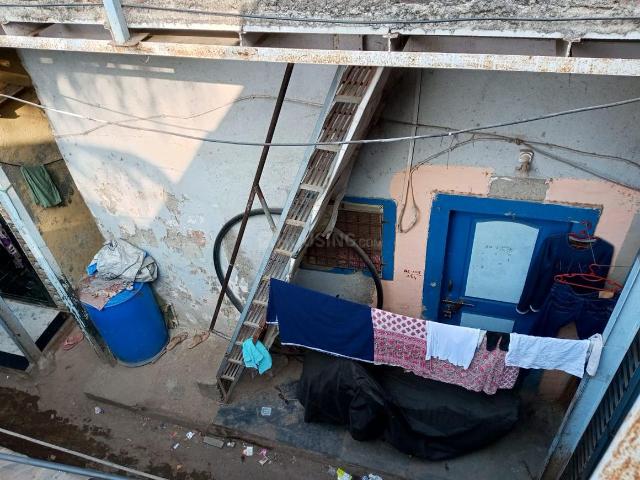 1 RK Independent House in Santacruz East for resale Mumbai. The reference number is 11730379