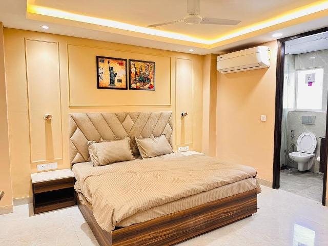 1 RK Independent House in Sector 43 for rent Gurgaon. The reference number is 19640567