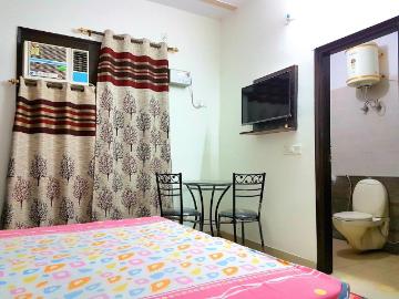 1 RK Independent House in Sector 43 for rent Gurgaon. The reference number is 20136415