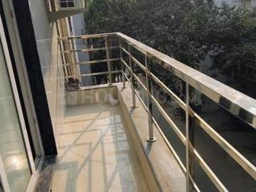 1 RK Independent House in Sector 43 for rent Gurgaon. The reference number is 20463337