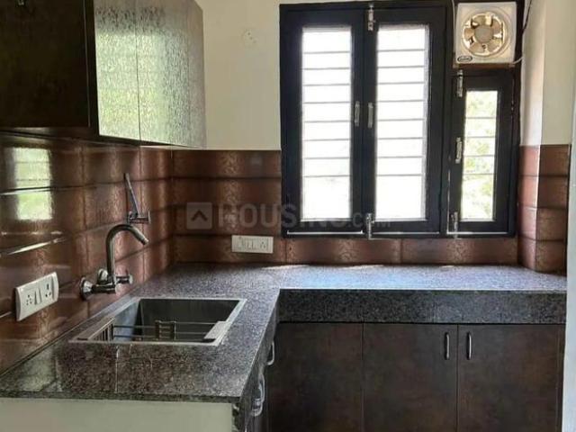 1 RK Independent House in Sector 43 for rent Gurgaon. The reference number is 21192289