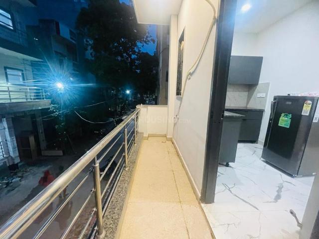 1 RK Independent House in Sector 43 for rent Gurgaon. The reference number is 21327805
