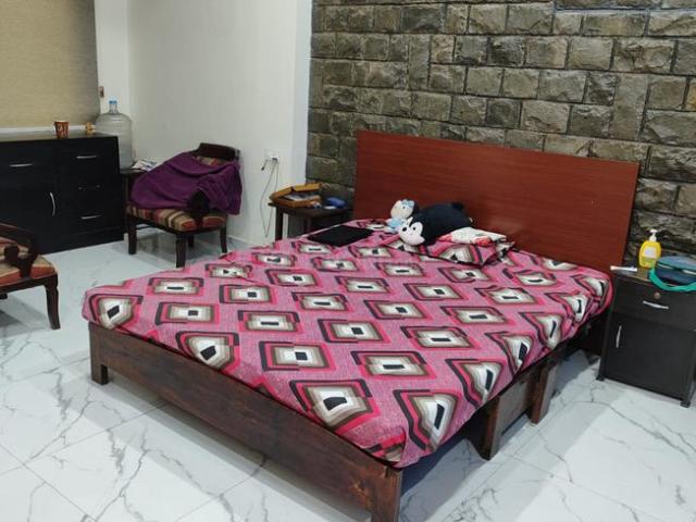 1 RK Independent House in Sector 44 for rent Noida. The reference number is 20728455