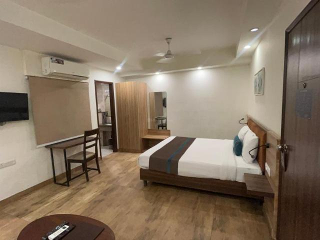 1 RK Independent House in Sector 45 for rent Gurgaon. The reference number is 18758589