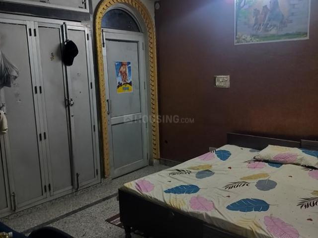 1 RK Independent House in Sector 53 for rent Noida. The reference number is 20576933
