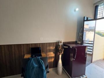 1 RK Independent House in Sector 52 for rent Gurgaon. The reference number is 18393042