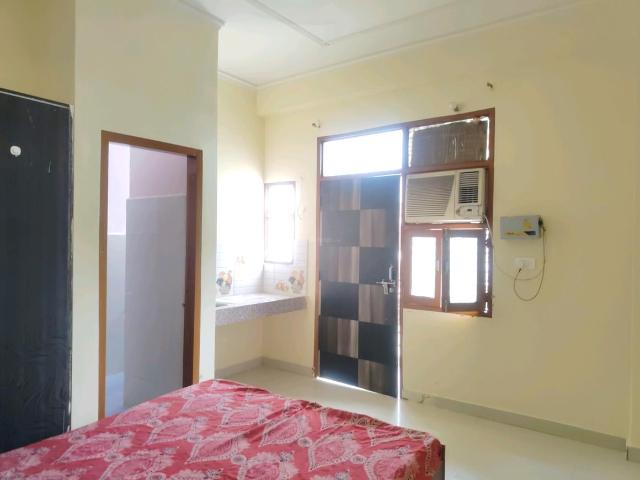 1 RK Independent House in Sector 69 for rent Gurgaon. The reference number is 20373169