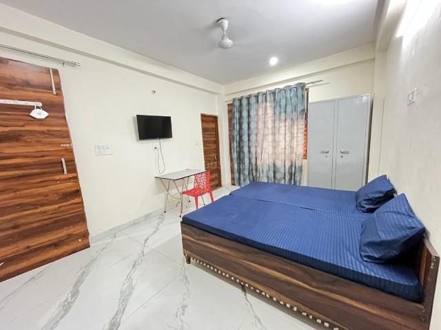 1 RK Independent House in Sector 69 for rent Gurgaon. The reference number is 20698953
