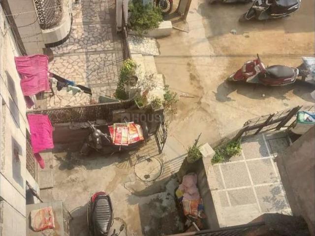 1 RK Independent House in Sector 8 Rohini for resale New Delhi. The reference number is 19992278