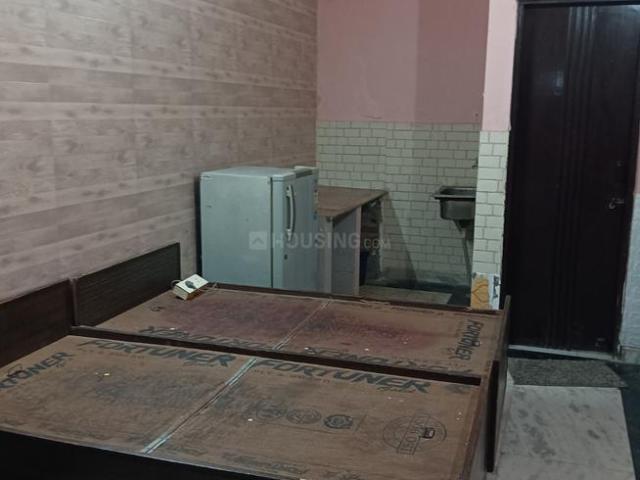 1 RK Independent House in Sector 105 for rent Noida. The reference number is 15742345