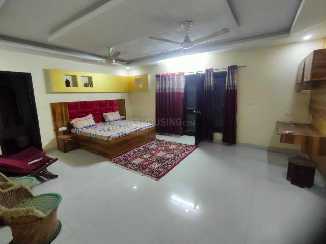 1 RK Independent House in Sector 105 for rent Noida. The reference number is 20734781