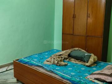 1 RK Independent House in Sector 10A for rent Gurgaon. The reference number is 16465075