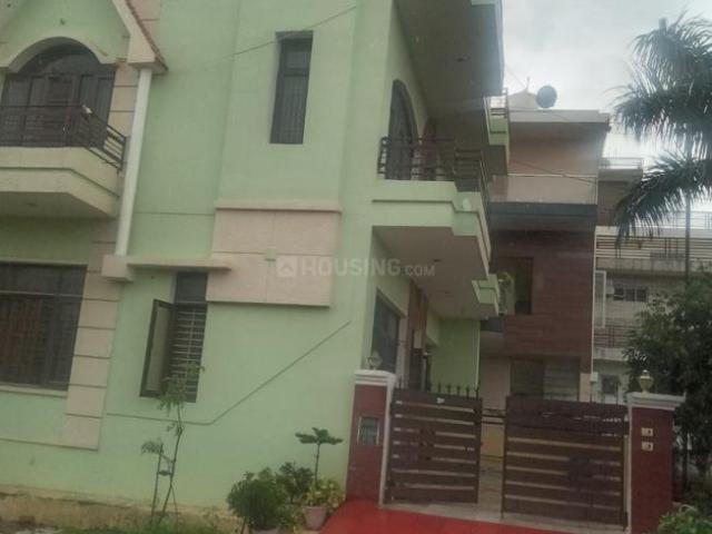 1 RK Independent House in Sector 127 for rent Mohali. The reference number is 20306141