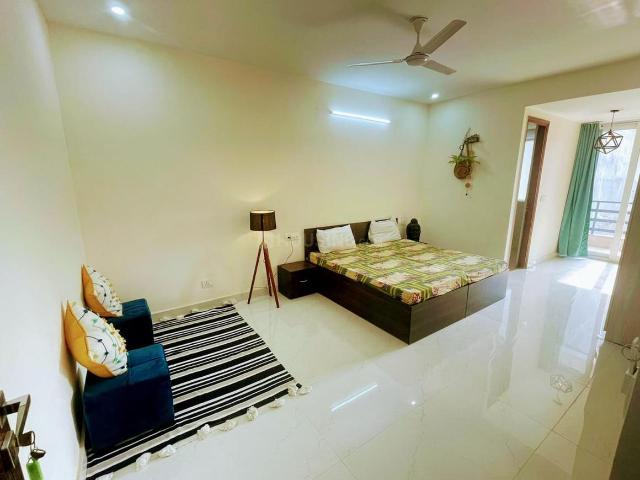 1 RK Independent House in Sector 17 for rent Gurgaon. The reference number is 20663995