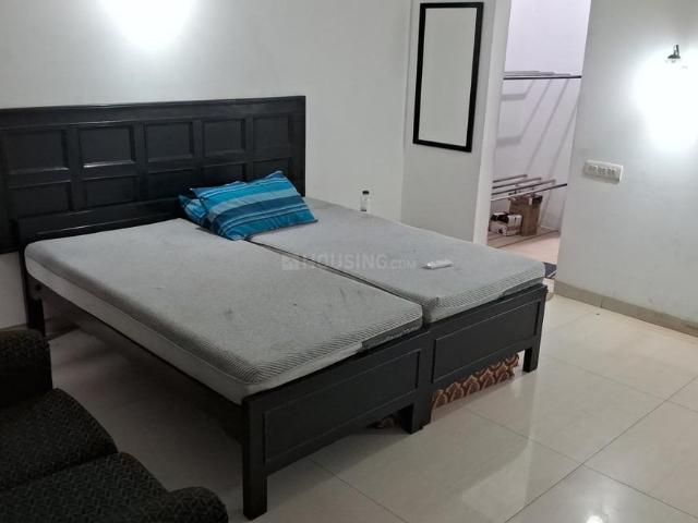 1 RK Independent House in Sector 17 for rent Noida. The reference number is 20605821