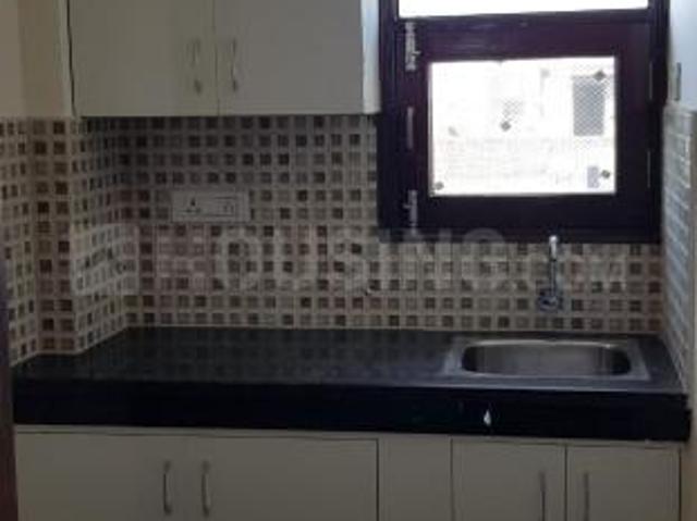 1 RK Independent House in Sector 14 for rent Gurgaon. The reference number is 20912639