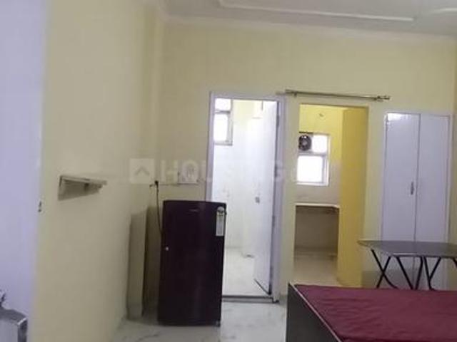 1 RK Independent House in Sector 14 for rent Gurgaon. The reference number is 20932261