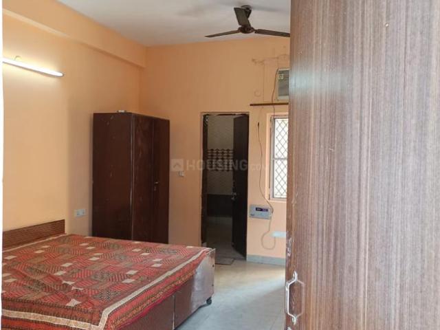 1 RK Independent House in Sector 19 for rent Noida. The reference number is 20085123