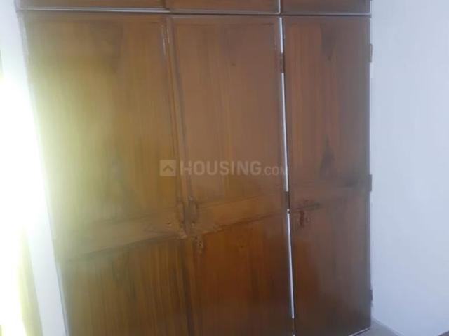 1 RK Independent House in Sector 19 for rent Noida. The reference number is 20602461