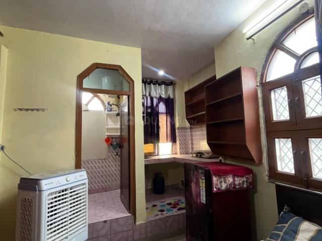 1 RK Independent House in Sector 22 for rent Noida. The reference number is 20593961