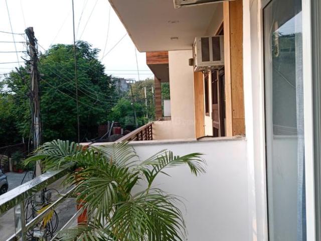 1 RK Independent House in Sector 28 for rent Gurgaon. The reference number is 21261065