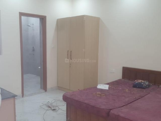1 RK Independent House in Sector 30 for rent Noida. The reference number is 19874889
