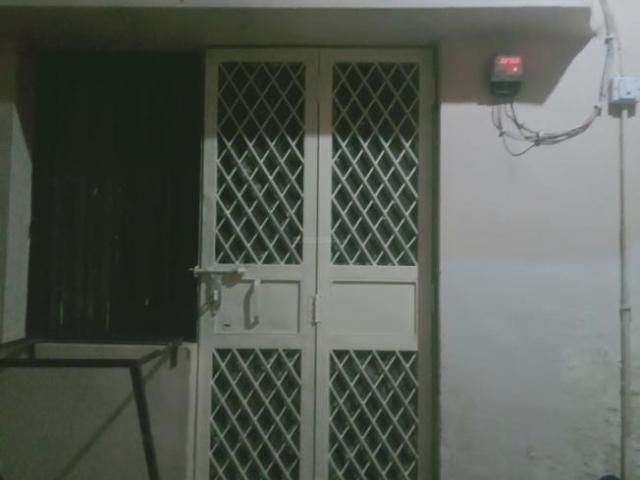 1 RK Independent House in Sector 31 for rent Gurgaon. The reference number is 7537408