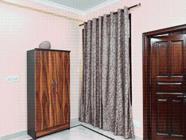 1 RK Independent House in Sector 32 for rent Faridabad. The reference number is 21212651