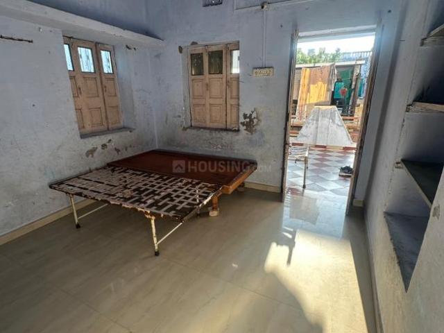 1 RK Independent House in Shahibaug for rent Ahmedabad. The reference number is 21144683