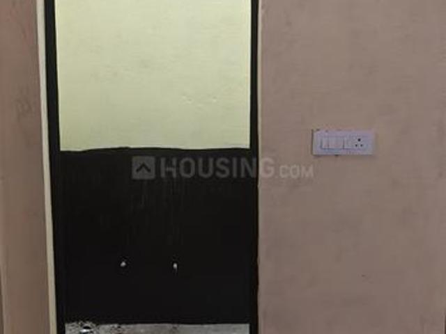 1 RK Independent House in Sharda Nagar for rent Lucknow. The reference number is 21319330