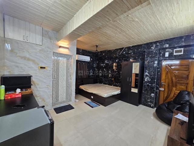 1 RK Studio in Tangra for rent Kolkata. The reference number is 20582441