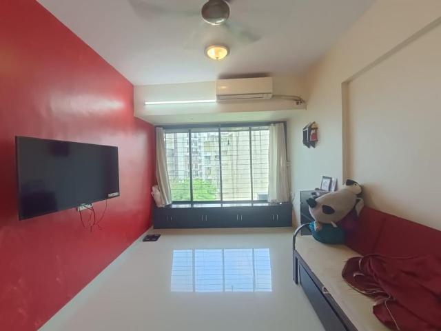1 RK Studio in Borivali West for resale Mumbai. The reference number is 18610479