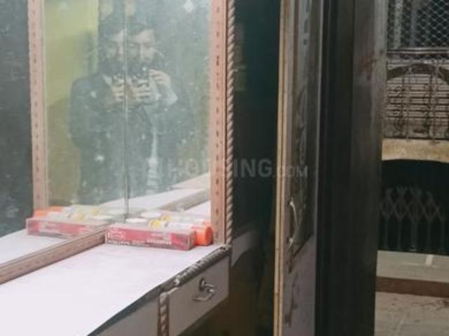 1 RK Studio in Ghasi Tola for rent Varanasi. The reference number is 19309886