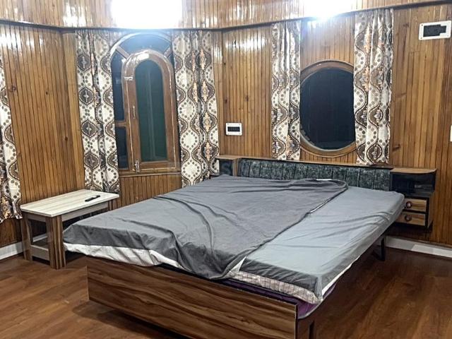 1 RK Studio in Jawahar Nagar for rent Srinagar. The reference number is 18917172