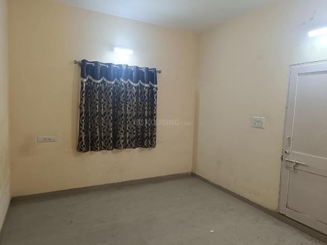 1 RK Studio in Nava Vadaj for rent Ahmedabad. The reference number is 20731016