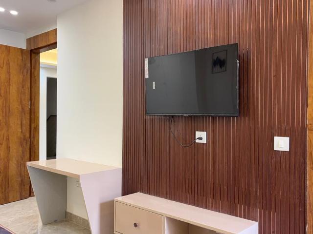 1 RK Studio in Sector 43 for rent Gurgaon. The reference number is 21111440