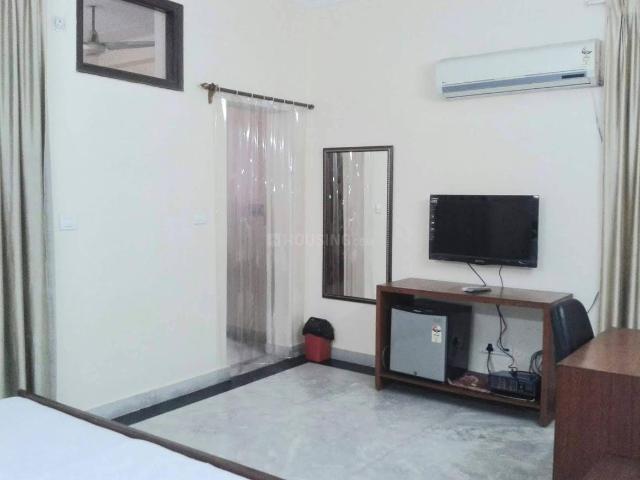 1 RK Studio in Sector 50 for rent Noida. The reference number is 17749546