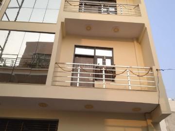 Villa to rent in Sector-119 Noida - Balcony