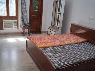Villa to rent in Noida City Centre - Balcony