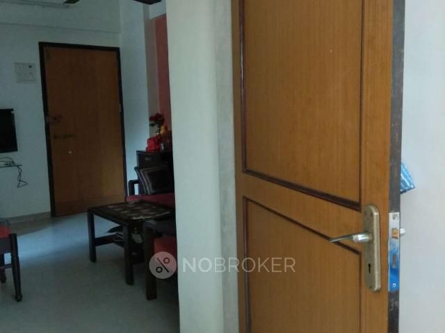 1 BHK Flat In Thakur Prasad Apartment, Chunnabhatti For Sal