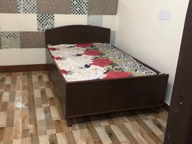 1 RK 100 Sq.Yd. Apartment in Kalkaji Delhi Listing ID: #10345