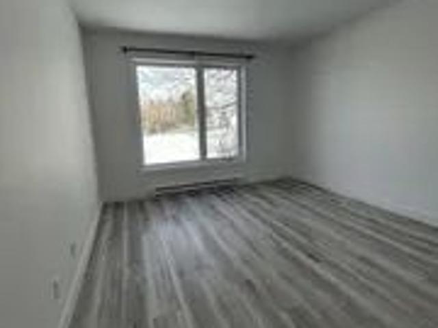 1 room apartment of 101m² in East Angus