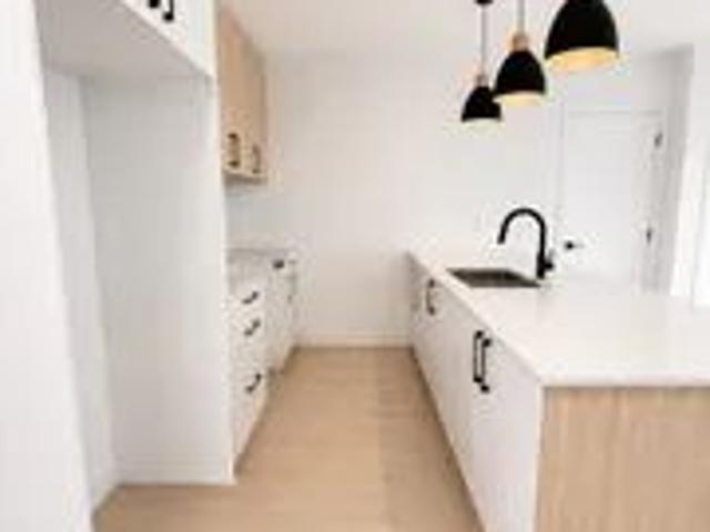 1 room apartment of 102m² in Magog