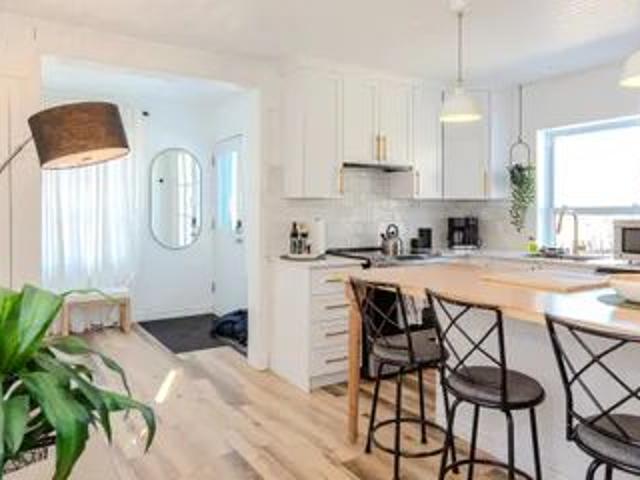 1 room apartment of 37m² in Lévis