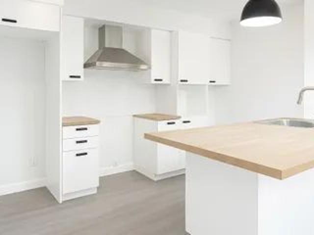 1 room apartment of 46m² in Quebec