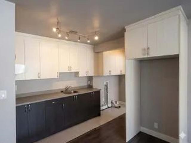1 room apartment of 48m² in Quebec